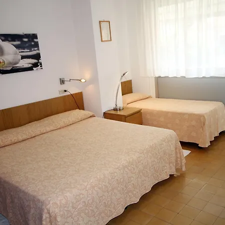 Raffaelli Angela Forte dei Marmi