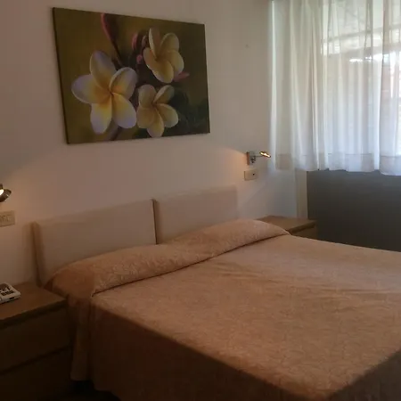 Raffaelli Angela Forte dei Marmi