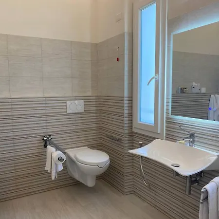 Raffaelli Angela 3* 포르데데이마르미