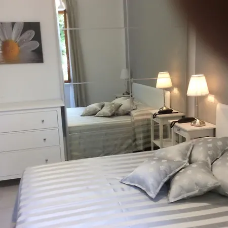 Raffaelli Angela 3* Forte dei Marmi