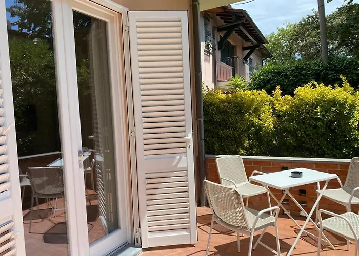 Raffaelli Angela Forte dei Marmi