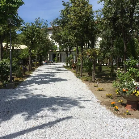 Raffaelli Angela Forte dei Marmi